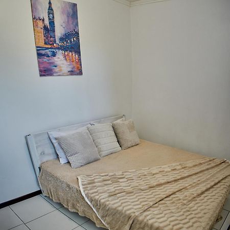Vacation Home Lubov Kamianets-Podilskyi Exterior foto